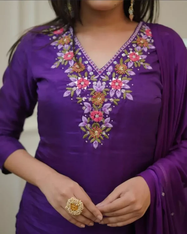 Purple Floral Print Kurti Pant Dupatta Set (2)