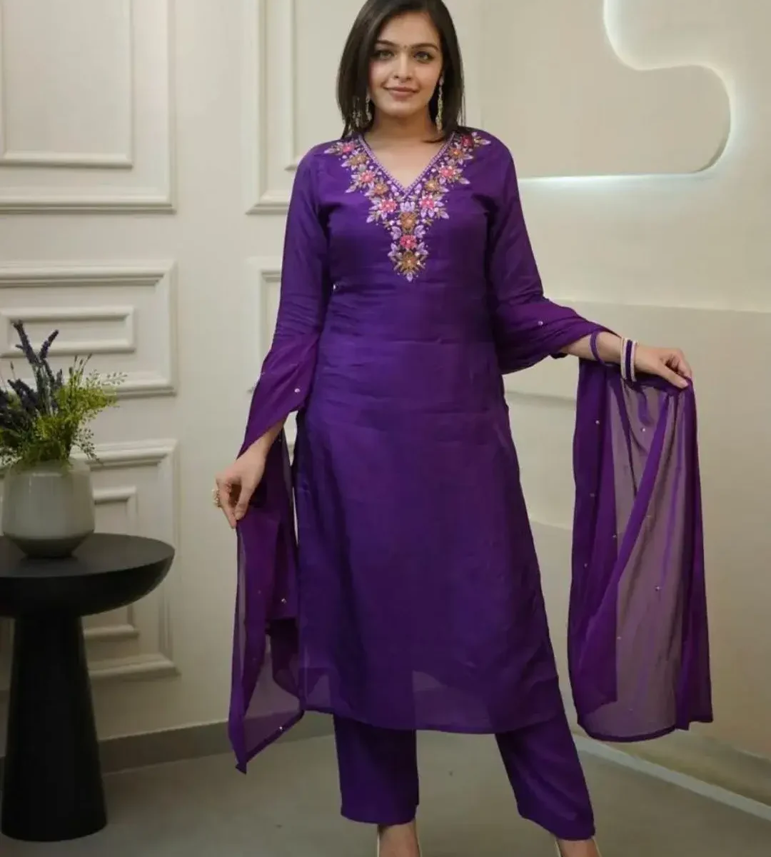 Purple Floral Print Kurti Pant Dupatta Set (3)