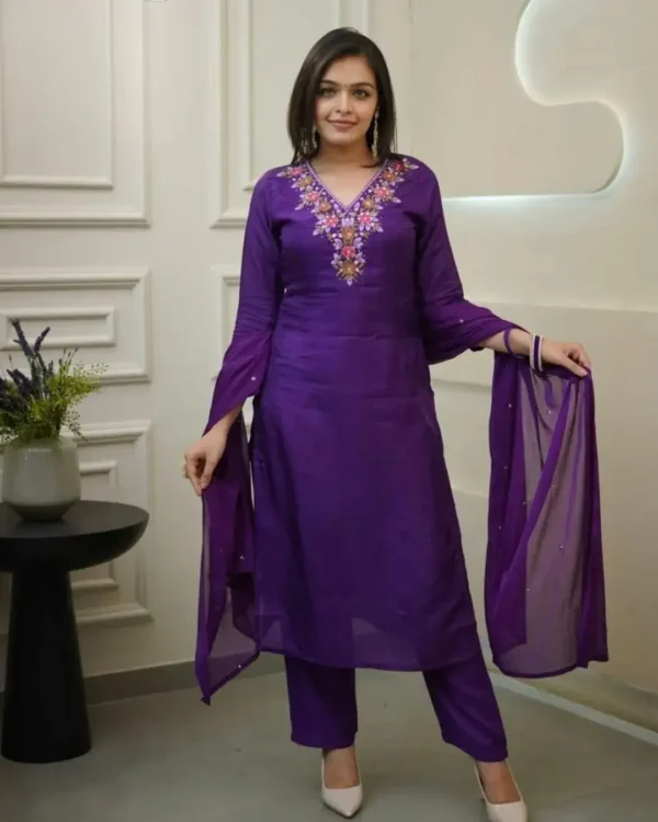 Purple Floral Print Kurti Pant Dupatta Set (3)