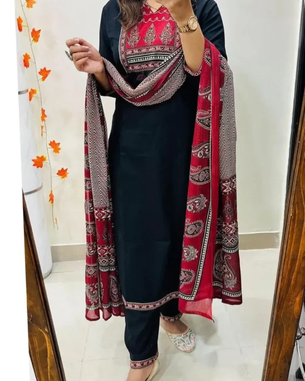 Black Handloom Cotton Embroidery Suit Set