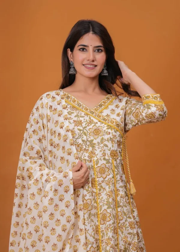 Flared Cotton Floral Printed Suit Set Front