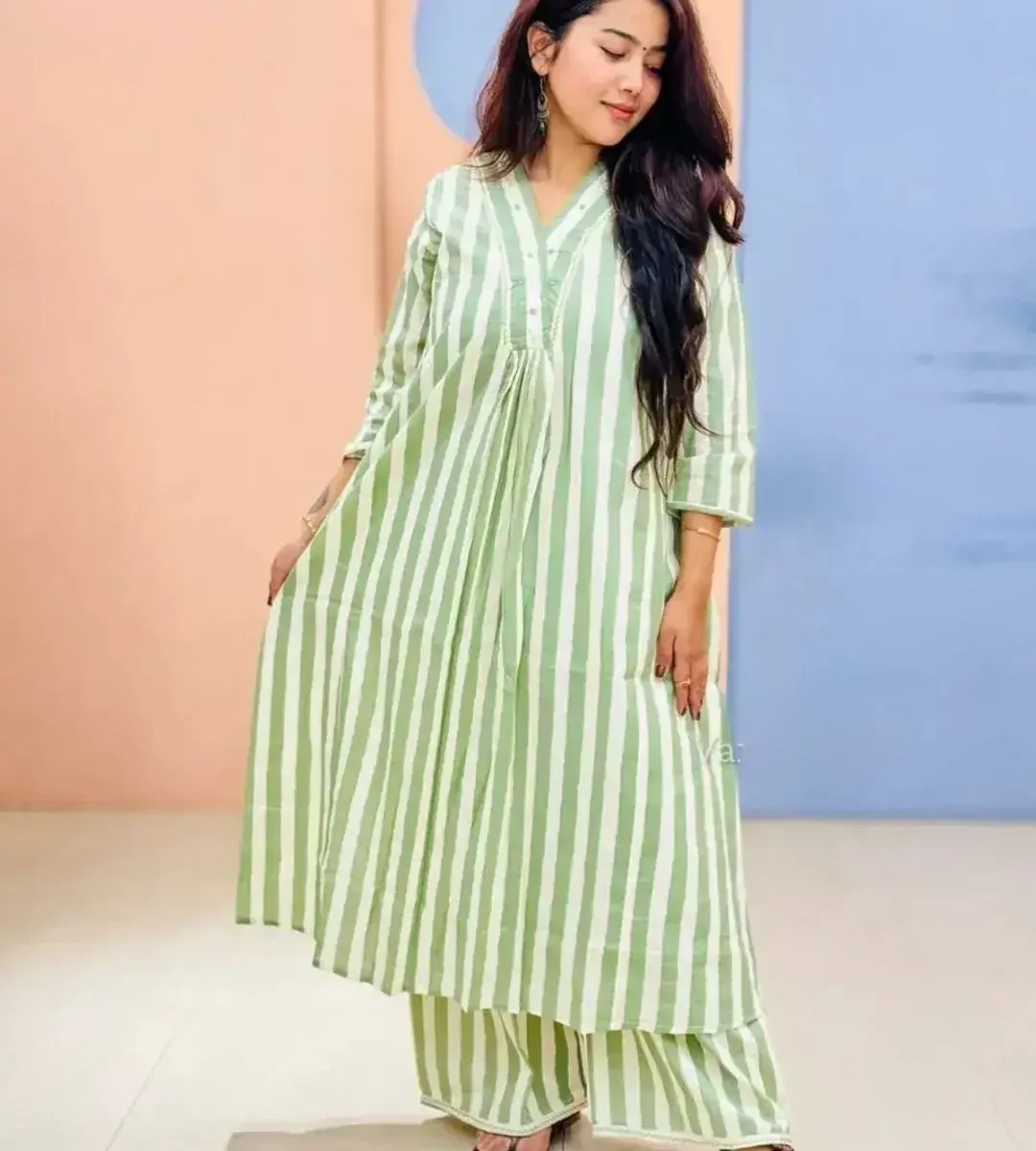 Office Wear Rayon Green Kurti Pant Set (2)