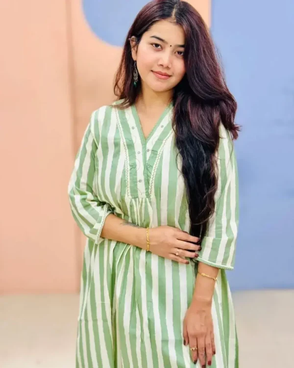 Office Wear Rayon Green Kurti Pant Set Front