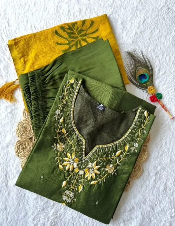 Roman Silk Party Wear Suit Set (2)