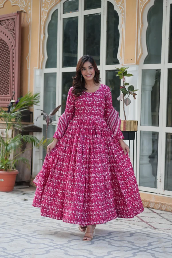 Printed Pink Pure Cotton Suit Set With Dupatta