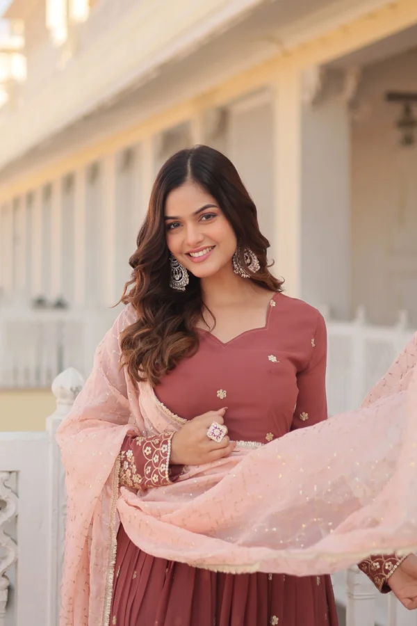 Kurta Set For Women Party Wear
