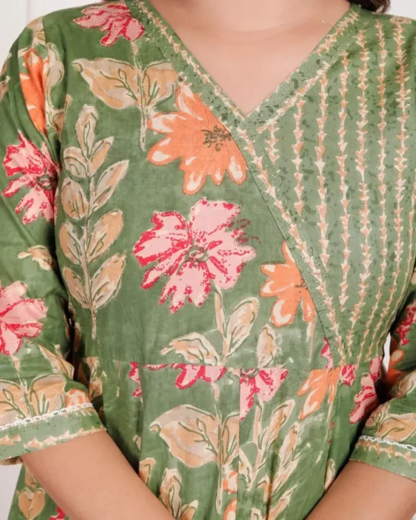 Mehndi Green Cotton Suit Set Front