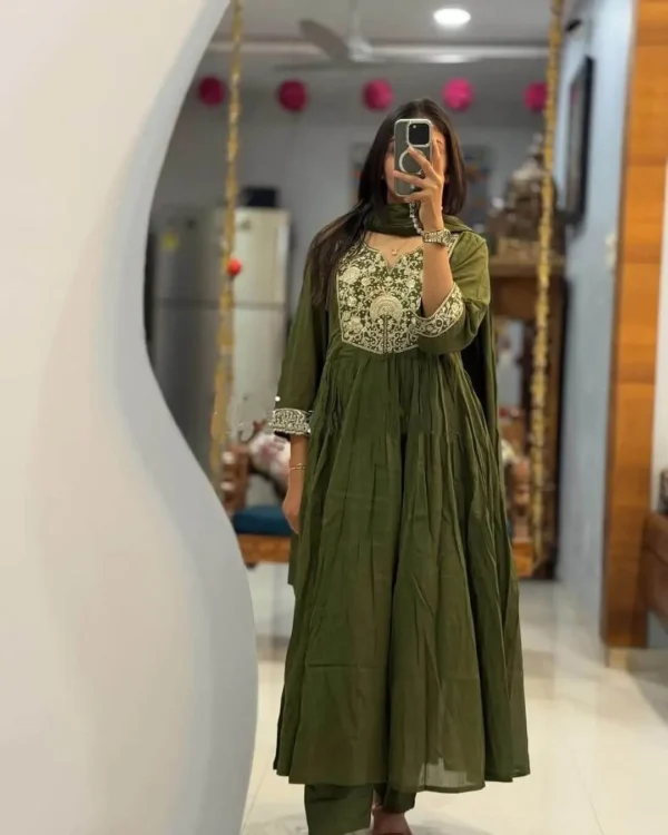 Mehndi Green Cotton Suit Set