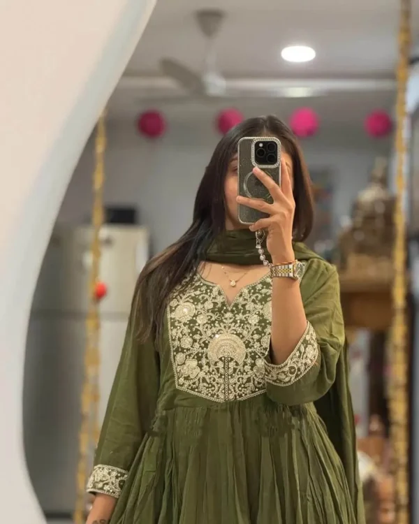 Mehndi Green Cotton Suit Set