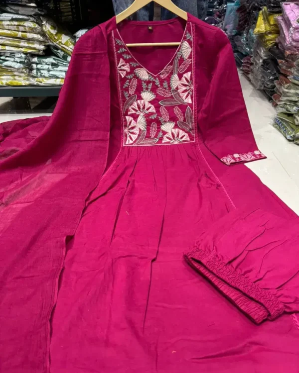 Printed Cotton Kurti Pant Dupatta Set 1