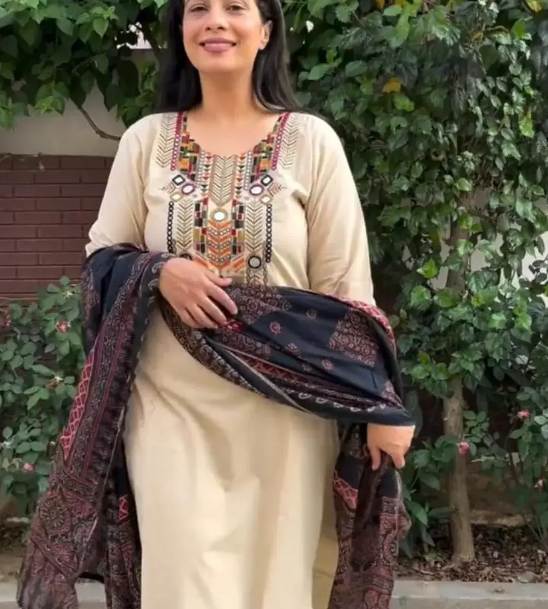 Off White Handloom Cotton Suit Set