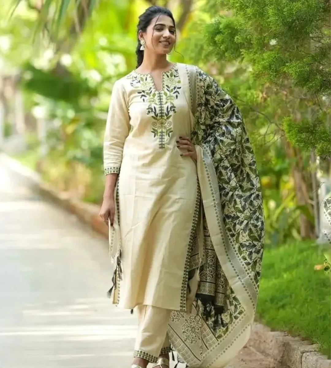 Off White Color Salwar Suit​ With Dupatta