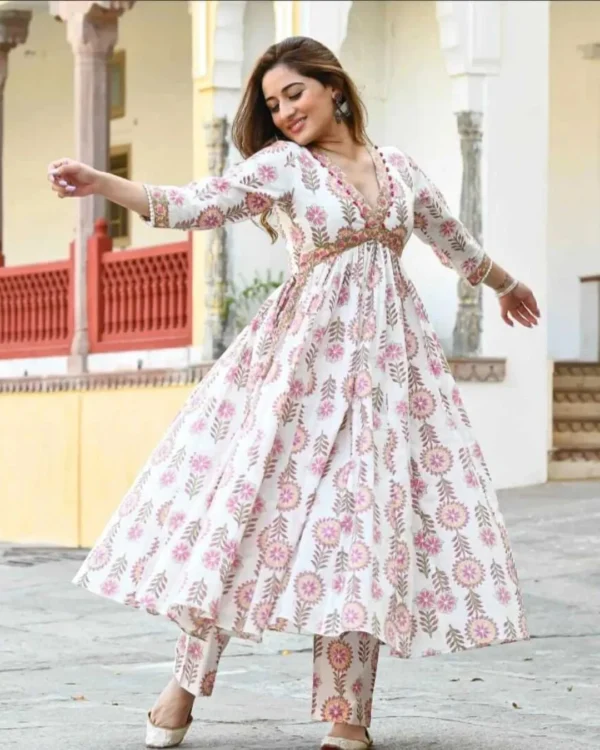 Cotton White Floral Kurti Pant Set