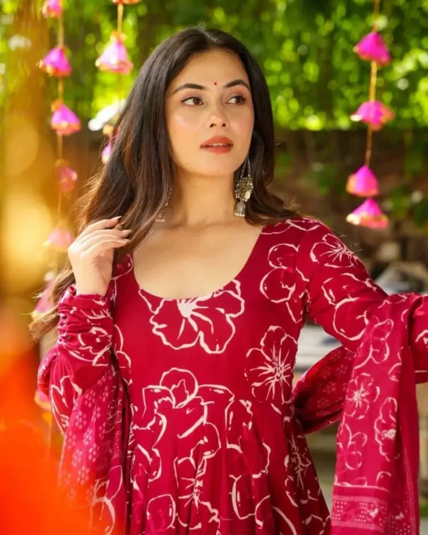 Red Cotton Full Flared Anarkali Suit Set​