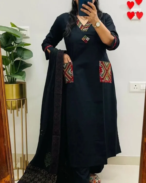 Black Printed Cotton Suits Set