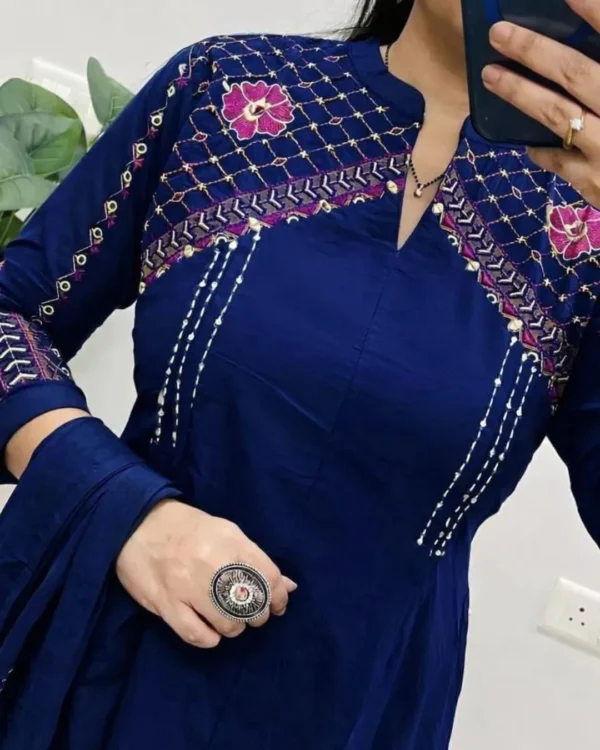 Blue Sanganeri Print Kurti Pant Dupatta Set​