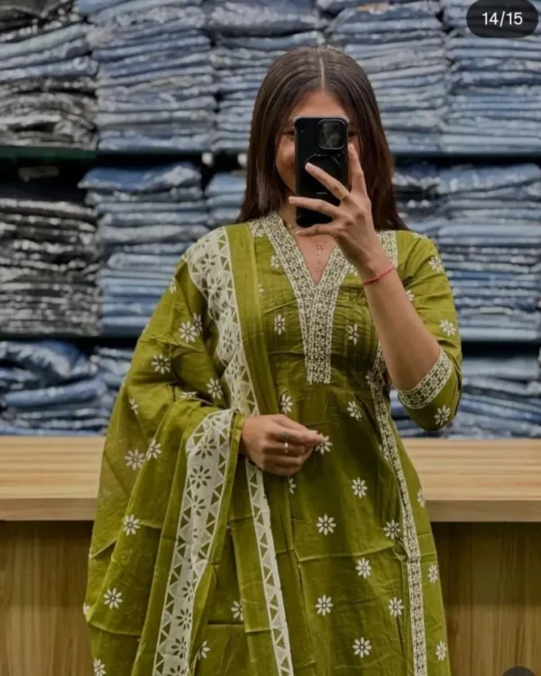 Cotton Dark Green Colour Kurti Pant Set​