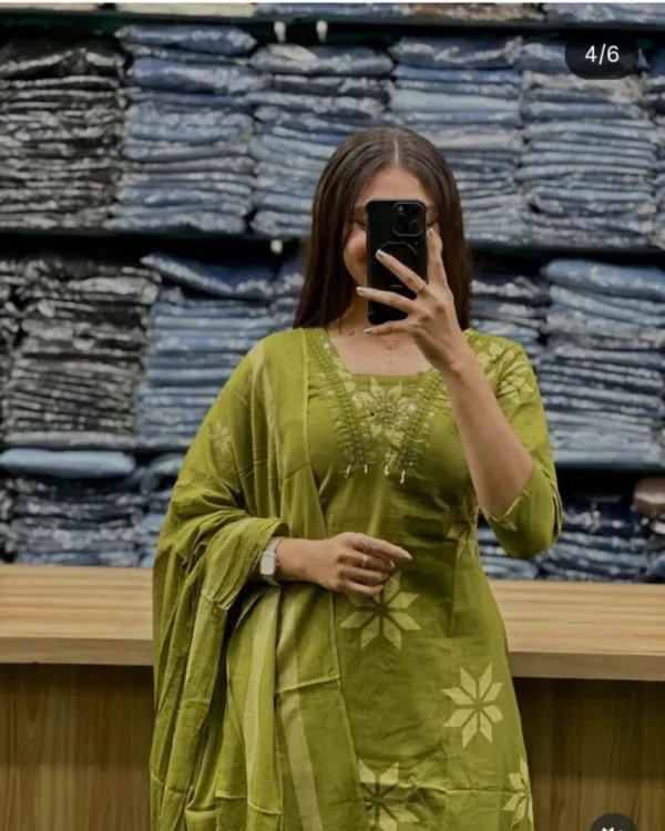 Cotton Dark Green Kurti Pant With Dupatta