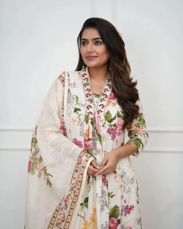 Flared Cotton White Kurti Pant Dupatta Set