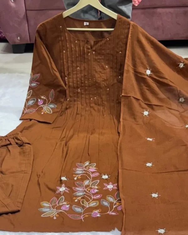Floral Maroon Printed Kurti Pant With Dupatta