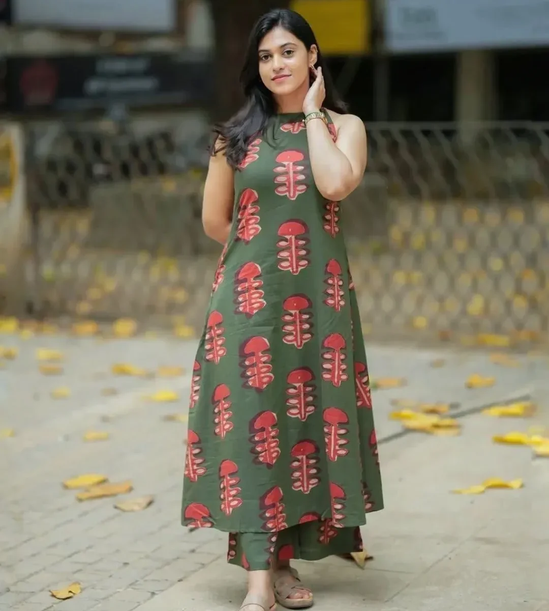 Green Cotton Sleeveless Kurti Pant Set