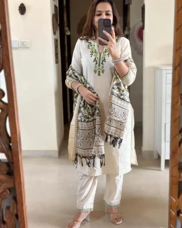 Khadi White Cotton Kurti Pant Dupatta Set