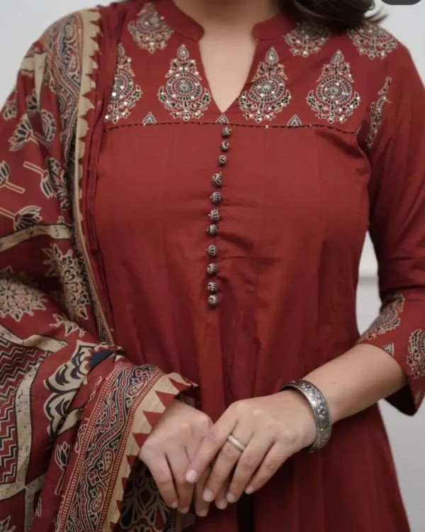 Maroon Cotton Kurti Pant With Design Dupatta
