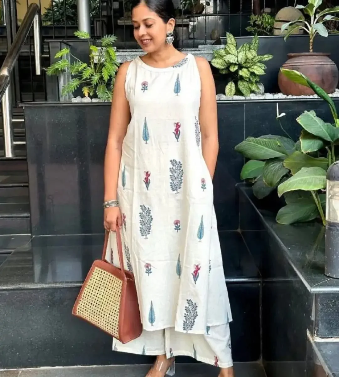 Off White Cotton Sleeveless Kurti Pant Set