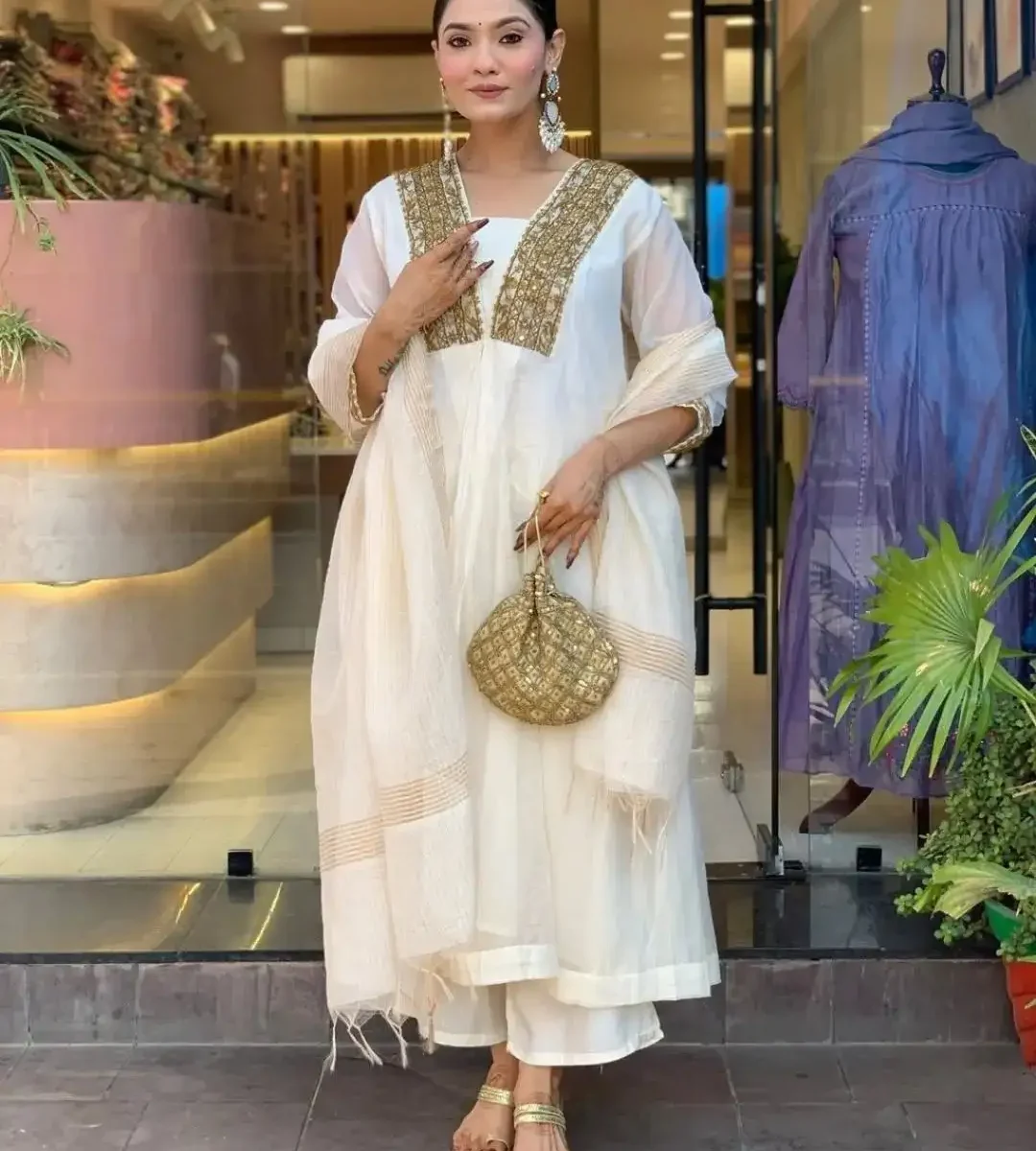 Off White Suit With Dupatta Set