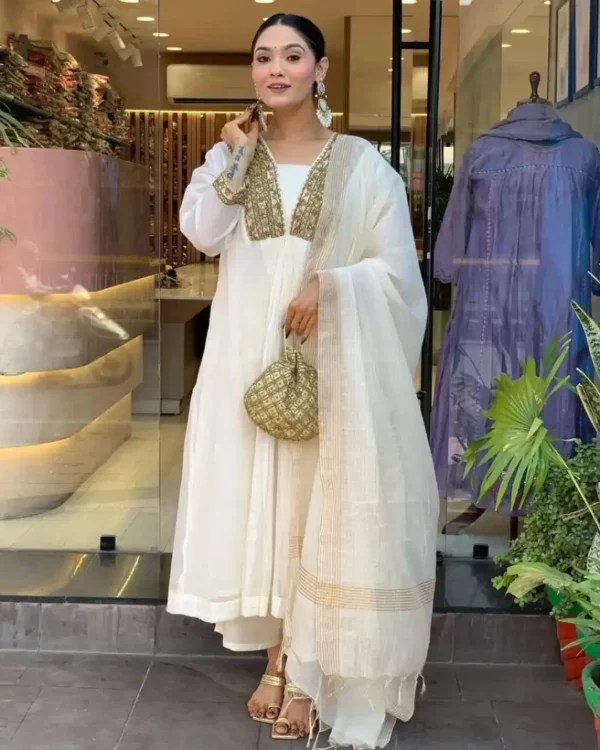 Off White Suit With Dupatta Set