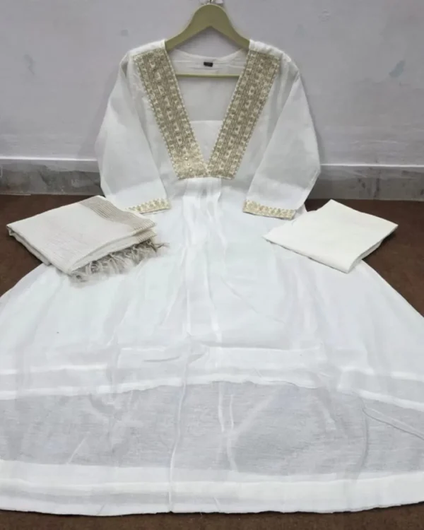 Off White Suit With Dupatta Set