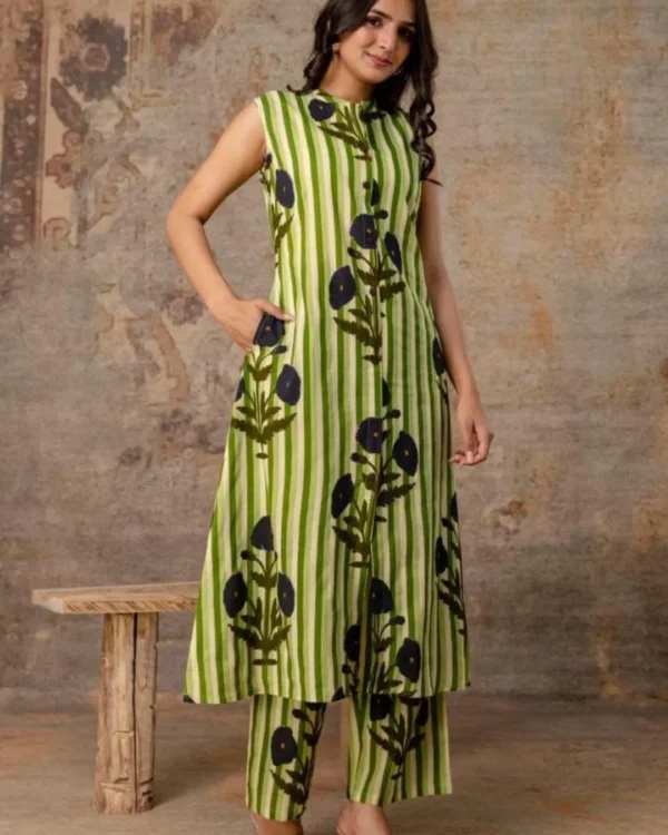 Sleeveless Kurti White With Pant Set​