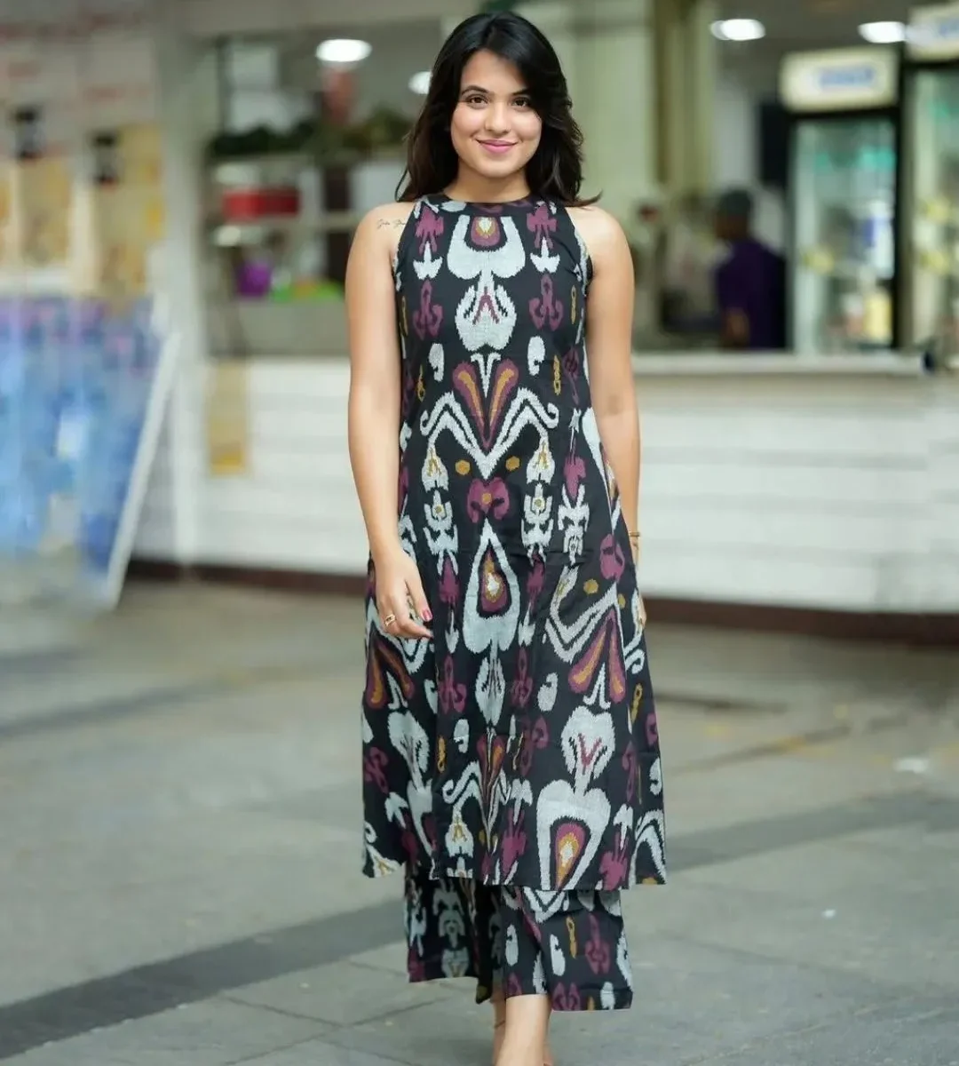 Sleeveless Multi Color Kurti Pant Set