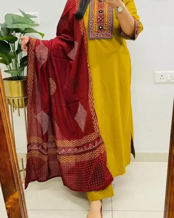 Yellow Pakistani Style Floral Printed Suit Set